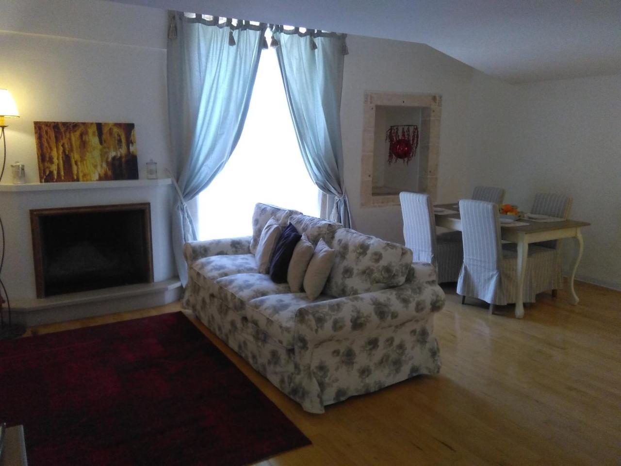 Arcobello Suite Rooms Castellana Grotte Bagian luar foto